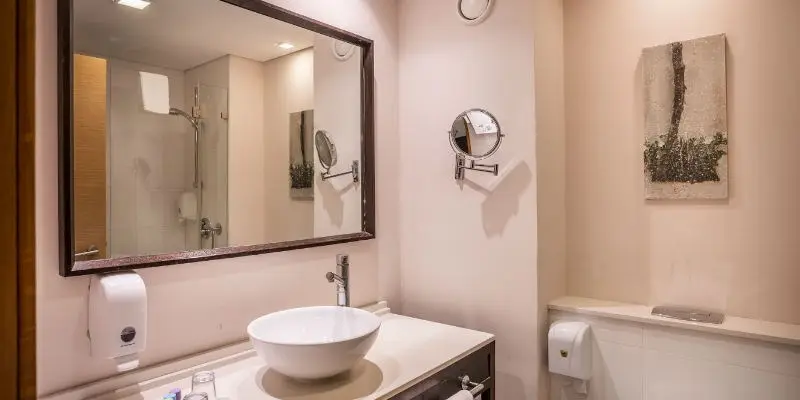 Lavi Hotel
